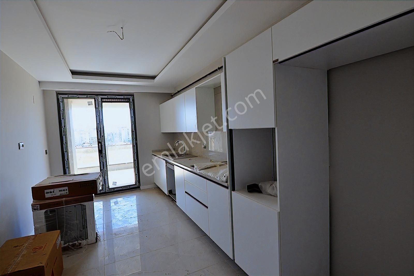 Ahmet Taner Kışlalı Bulvarda Kiralık 3+1 Daire - Görsel 9