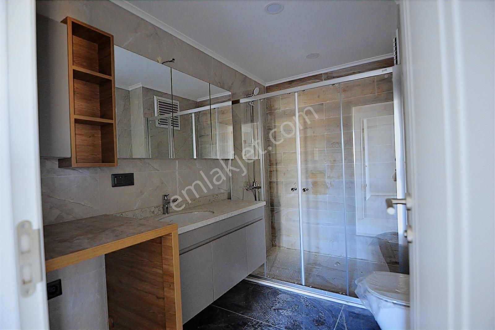 Ahmet Taner Kışlalı Bulvarda Kiralık 3+1 Daire - Görsel 6