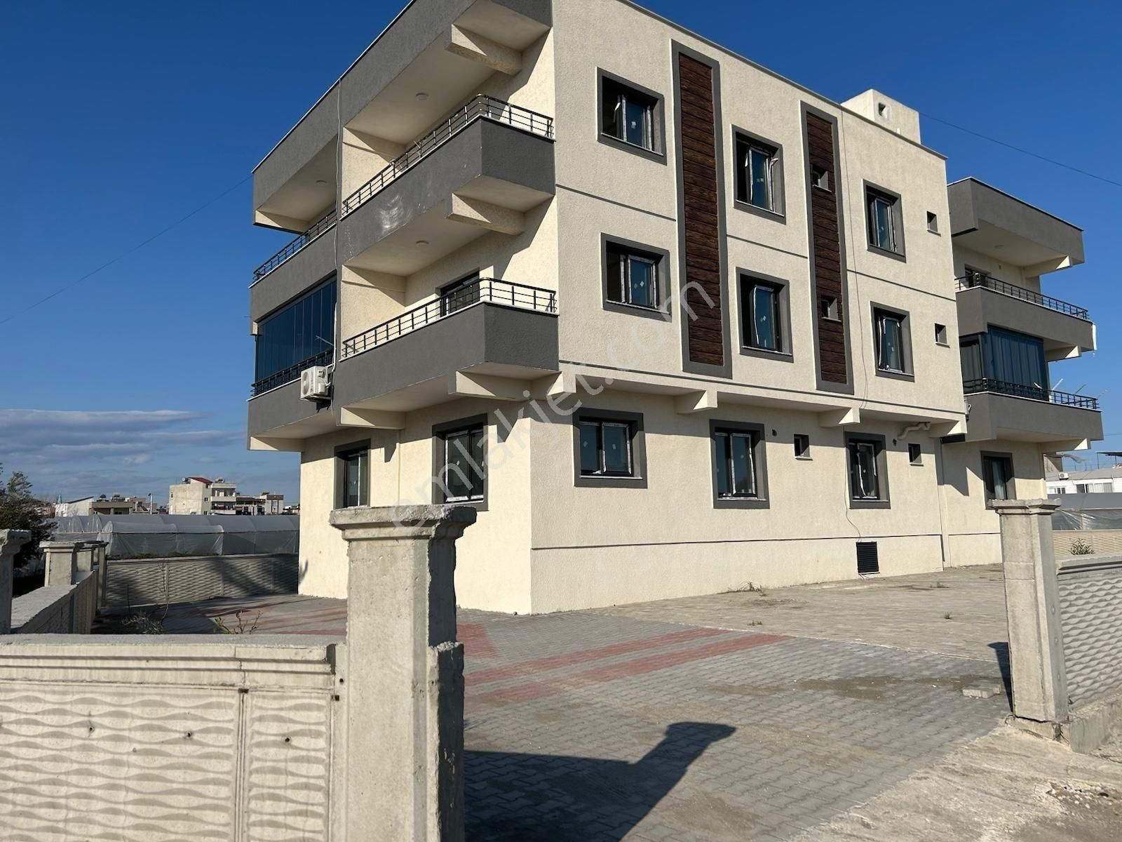 Thor'dan Akdeniz Hürriyet Mah Kazanlı İlkokul Civarı Satılık 2+1 - Görsel 24