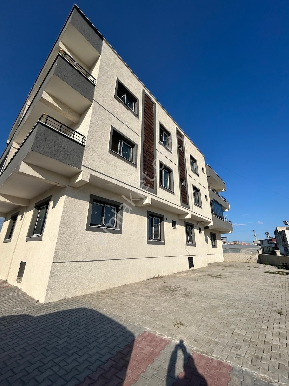 Thor'dan Akdeniz Hürriyet Mah Kazanlı İlkokul Civarı Satılık 2+1 - Görsel 14