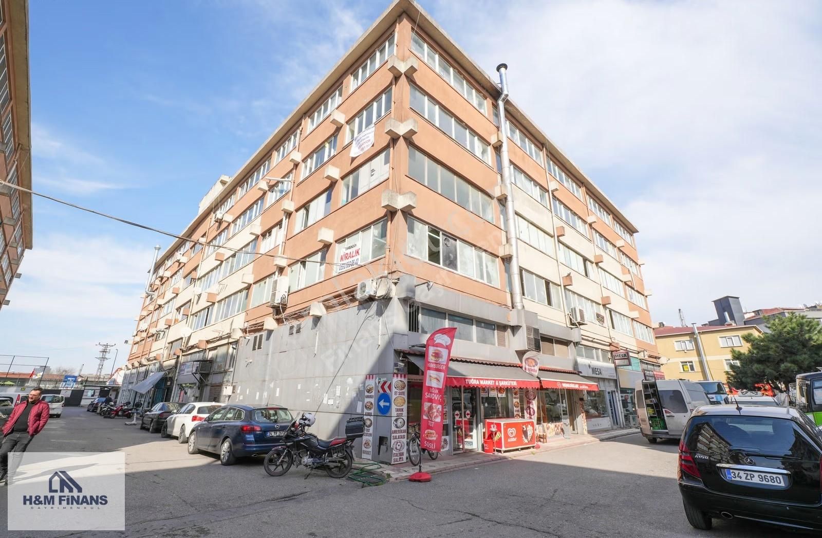 Ümraniye Tepe Üstünde Metroya Meydan Avmye Yakın Satılık Market - Görsel 14