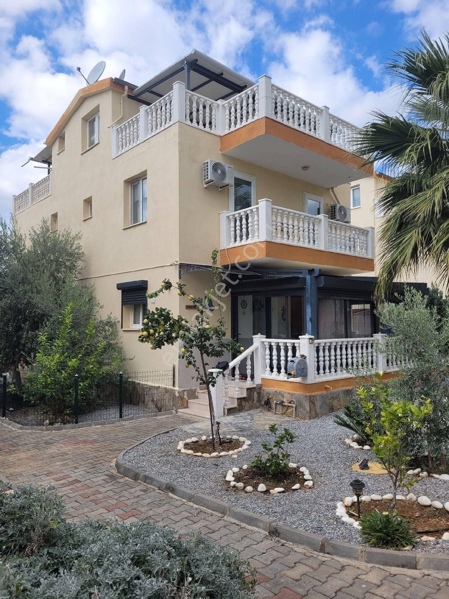 Didim Akyeniköyde Harika Site İçi 4+1 Müstakil Villa - Görsel 2