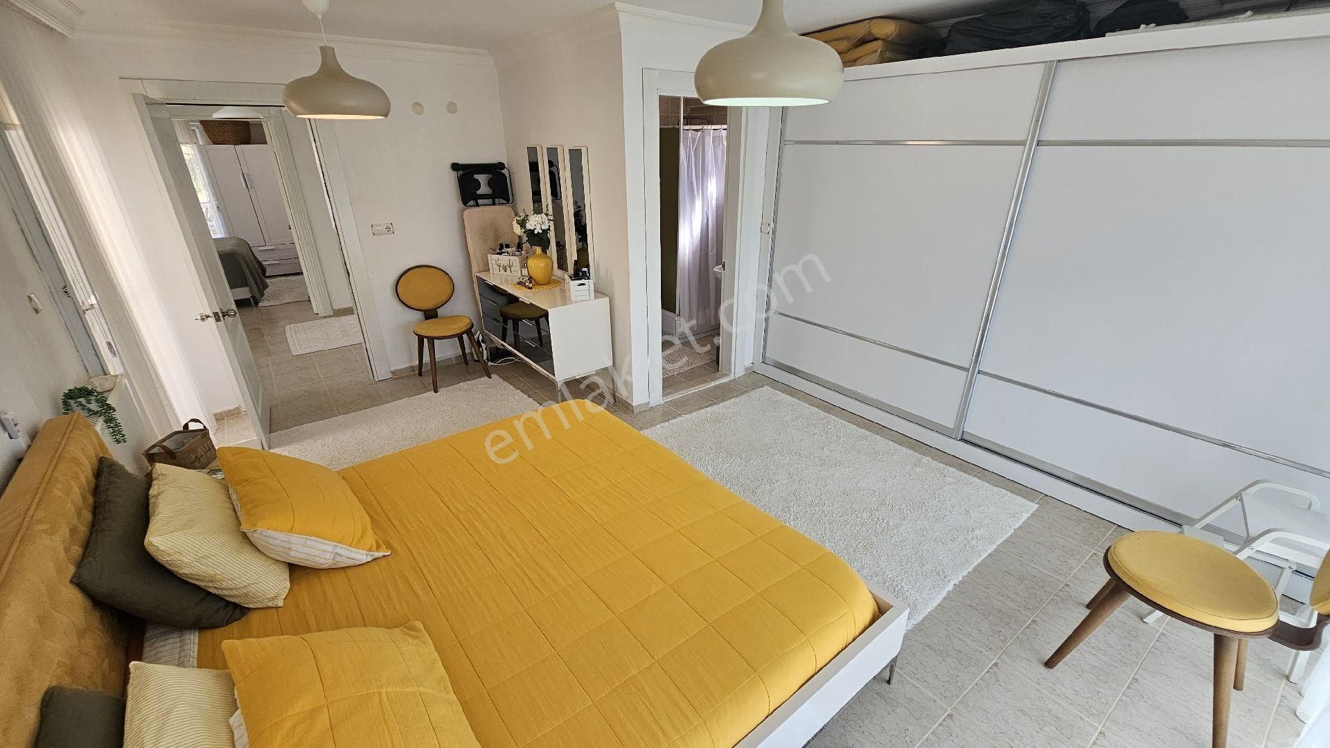 Didim Akyeniköyde Harika Site İçi 4+1 Müstakil Villa - Görsel 12
