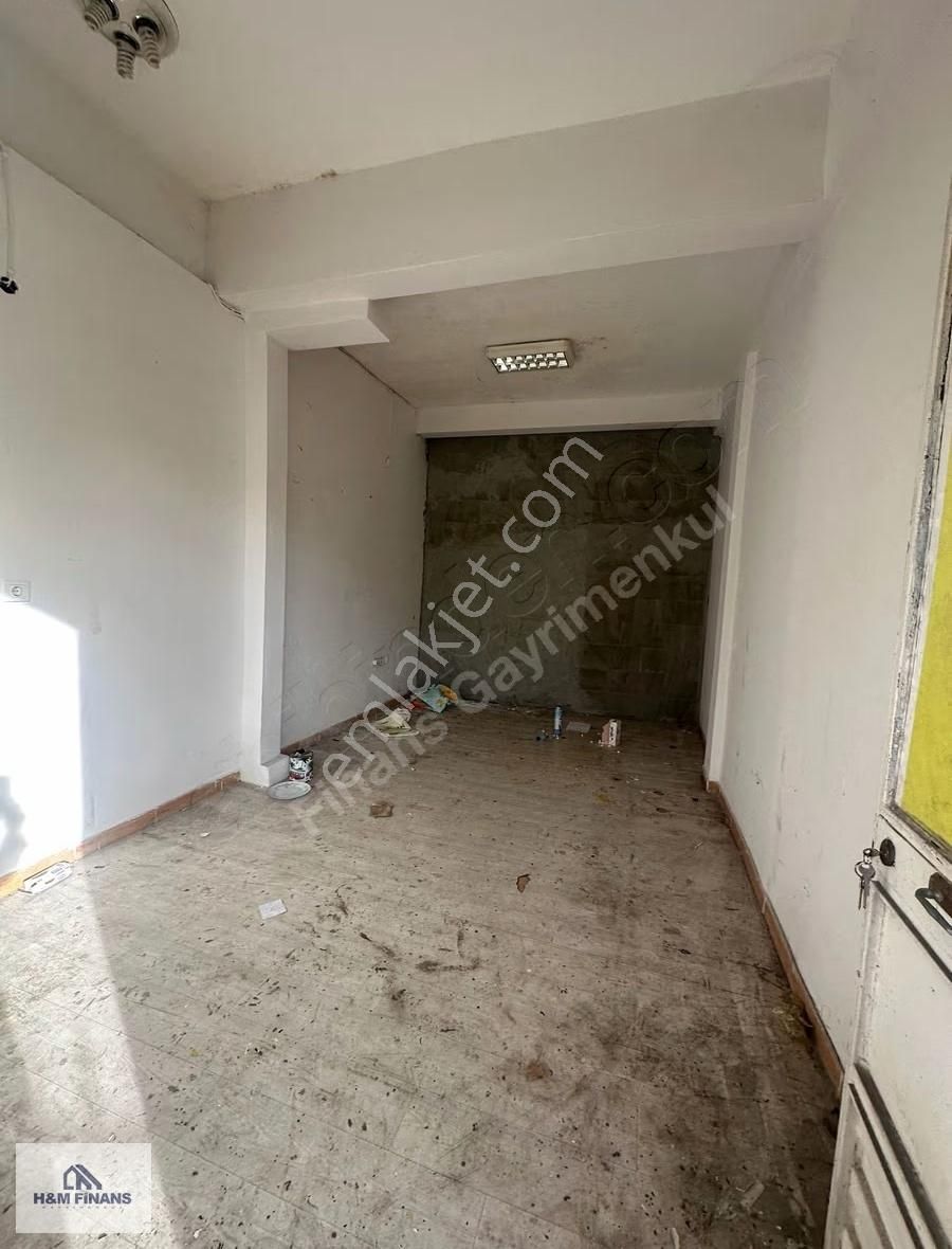 Çekmeköy Vuralkent Sitesinde Kiralık 16 M2 Dükkan - Görsel 6