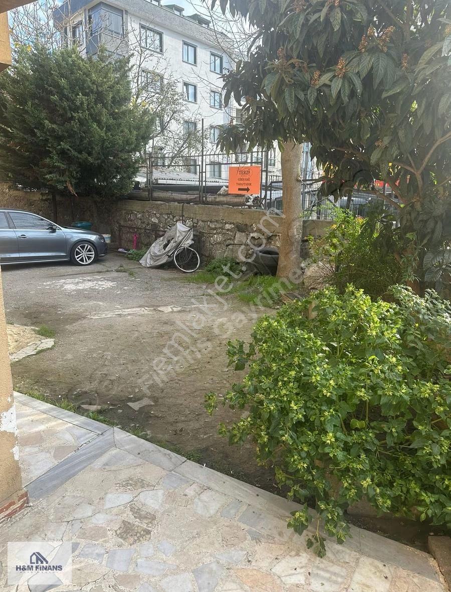 Çekmeköy Vuralkent Sitesinde Kiralık 16 M2 Dükkan - Görsel 4