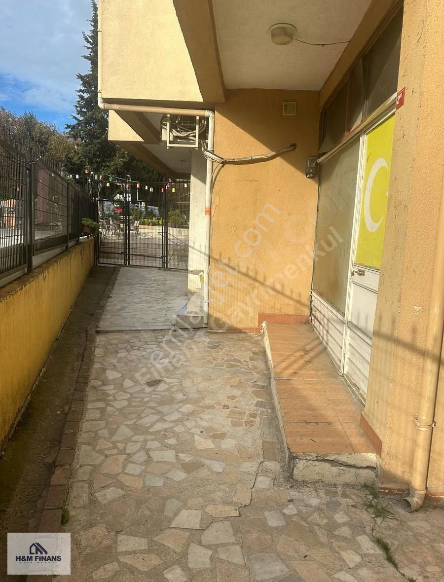 Çekmeköy Vuralkent Sitesinde Kiralık 16 M2 Dükkan - Görsel 11