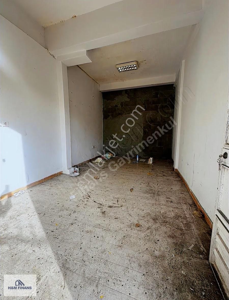 Çekmeköy Vuralkent Sitesinde Kiralık 16 M2 Dükkan - Görsel 5