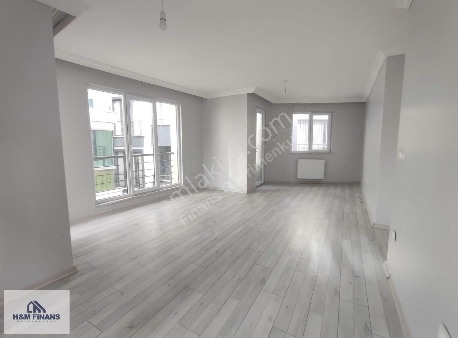 Çekmeköy Merkez Mahallesi'nde 5+1 Kiralık Dubleks Daire