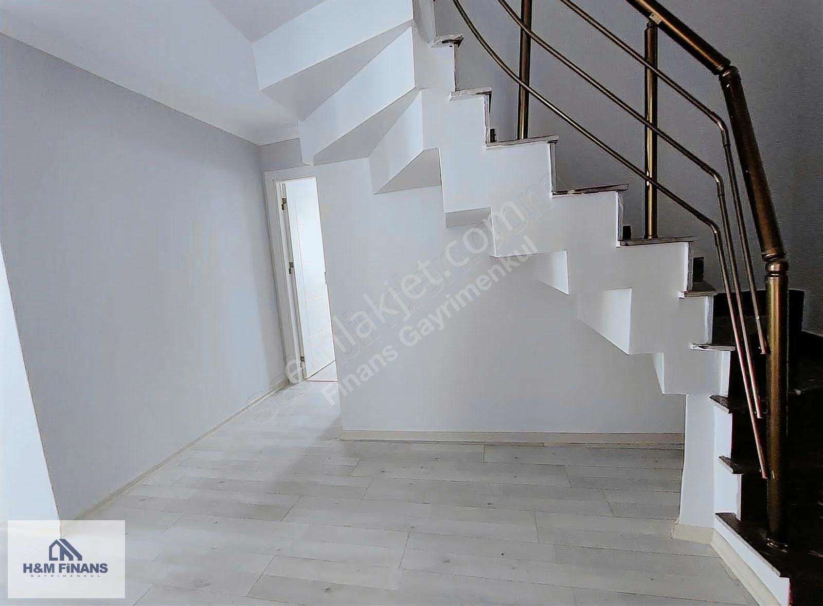 Çekmeköy Merkez Mahallesi'nde 5+1 Kiralık Dubleks Daire - Görsel 12