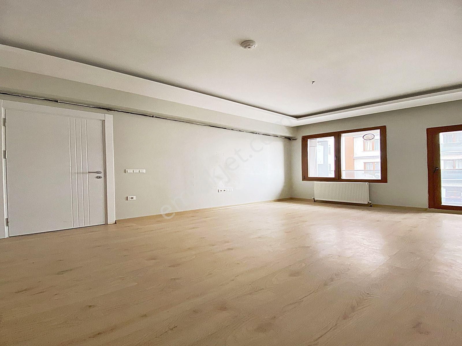 Cadde34'den Devlet Hastanesinin Dibinde Aile Oturumuna Uygun Otoparklı Sitede 2+1 Satılık Daire - Görsel 12