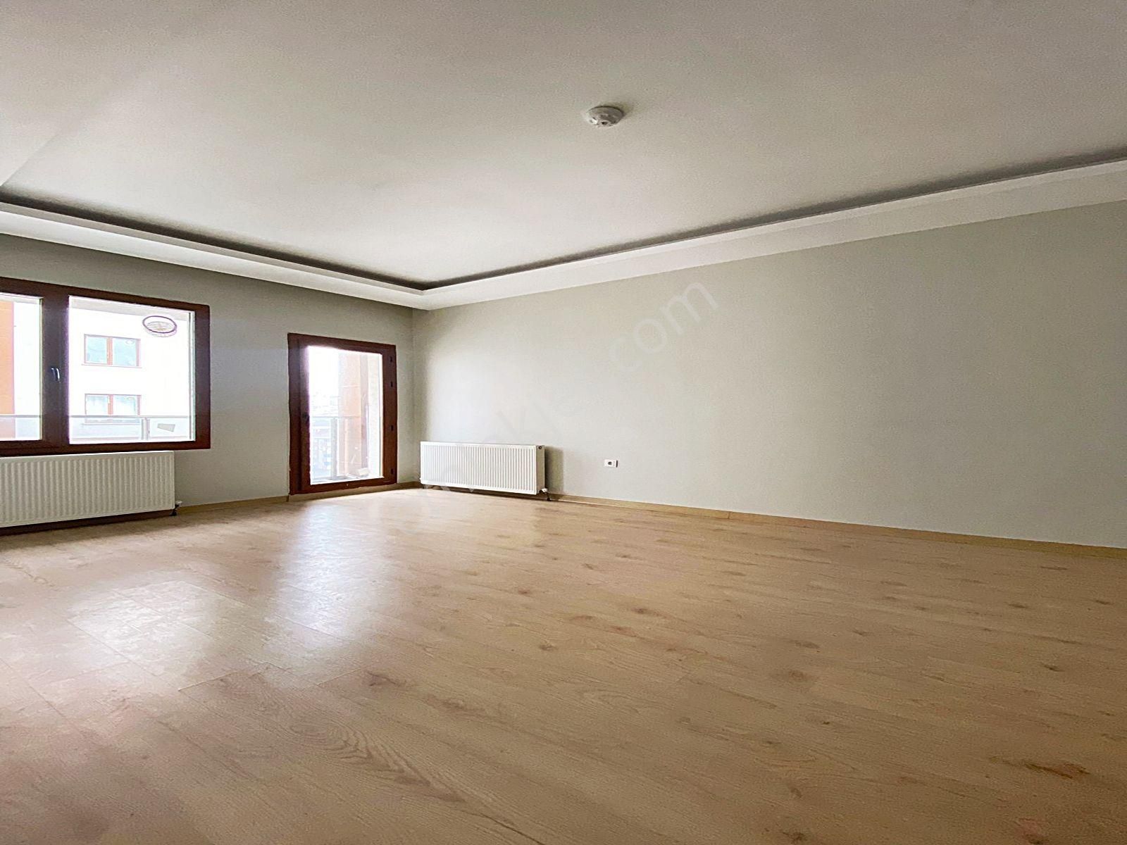 Cadde34'den Devlet Hastanesinin Dibinde Aile Oturumuna Uygun Otoparklı Sitede 2+1 Satılık Daire - Görsel 8