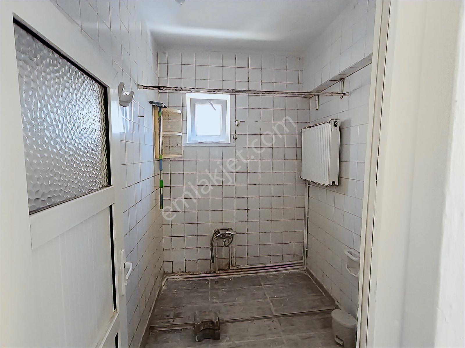İdeal'den Park Afyona Çok Yakın Cumhuriyet'de Kiralık Daire - Görsel 12