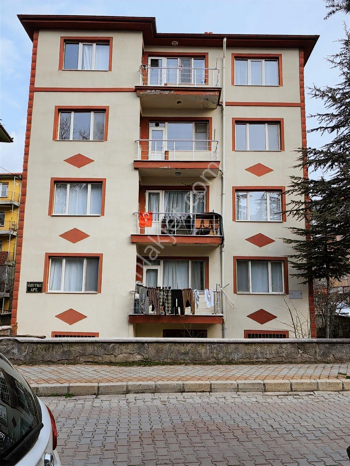 İdeal'den Park Afyona Çok Yakın Cumhuriyet'de Kiralık Daire - Görsel 3