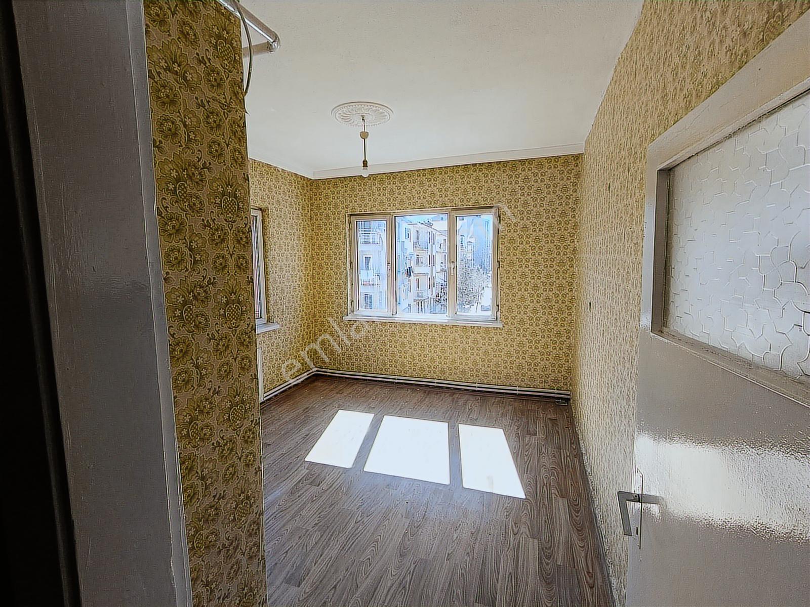 İdeal'den Park Afyona Çok Yakın Cumhuriyet'de Kiralık Daire - Görsel 8