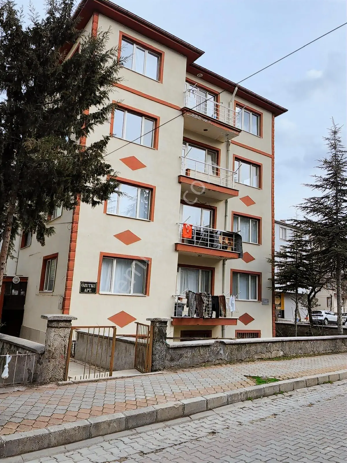 İdeal'den Park Afyona Çok Yakın Cumhuriyet'de Kiralık Daire - Görsel 2