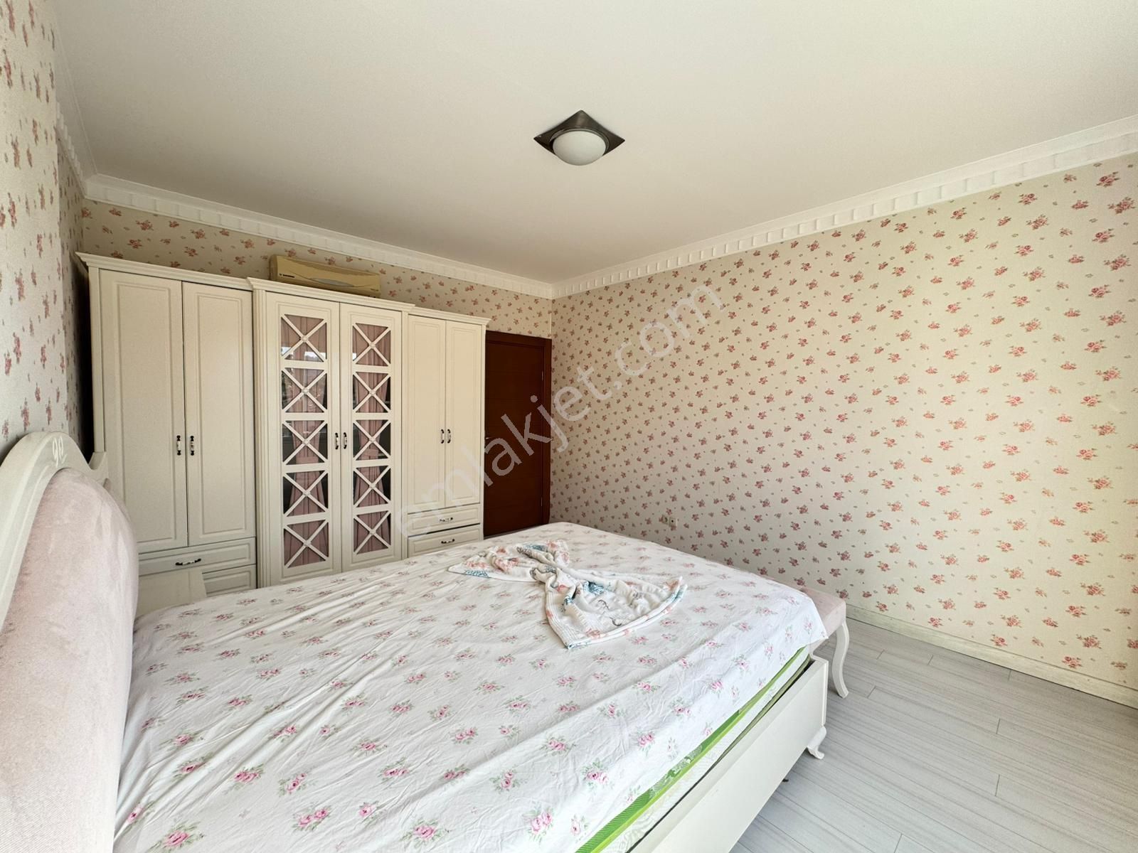 Elit Sitede,havuzlu Güvenlikli Eşyalı Şık Daire - Görsel 29