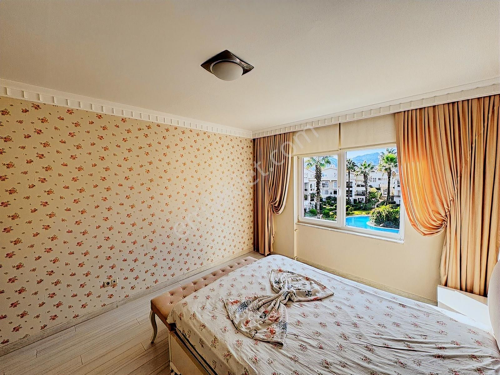 Elit Sitede,havuzlu Güvenlikli Eşyalı Şık Daire - Görsel 6