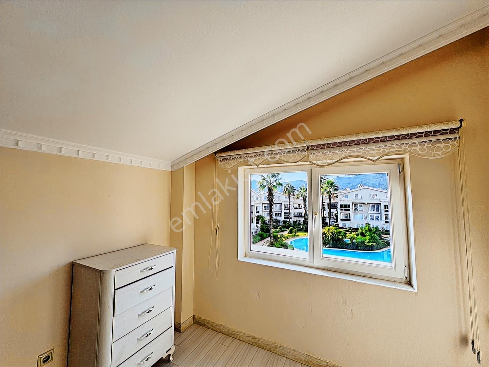 Elit Sitede,havuzlu Güvenlikli Eşyalı Şık Daire - Görsel 7