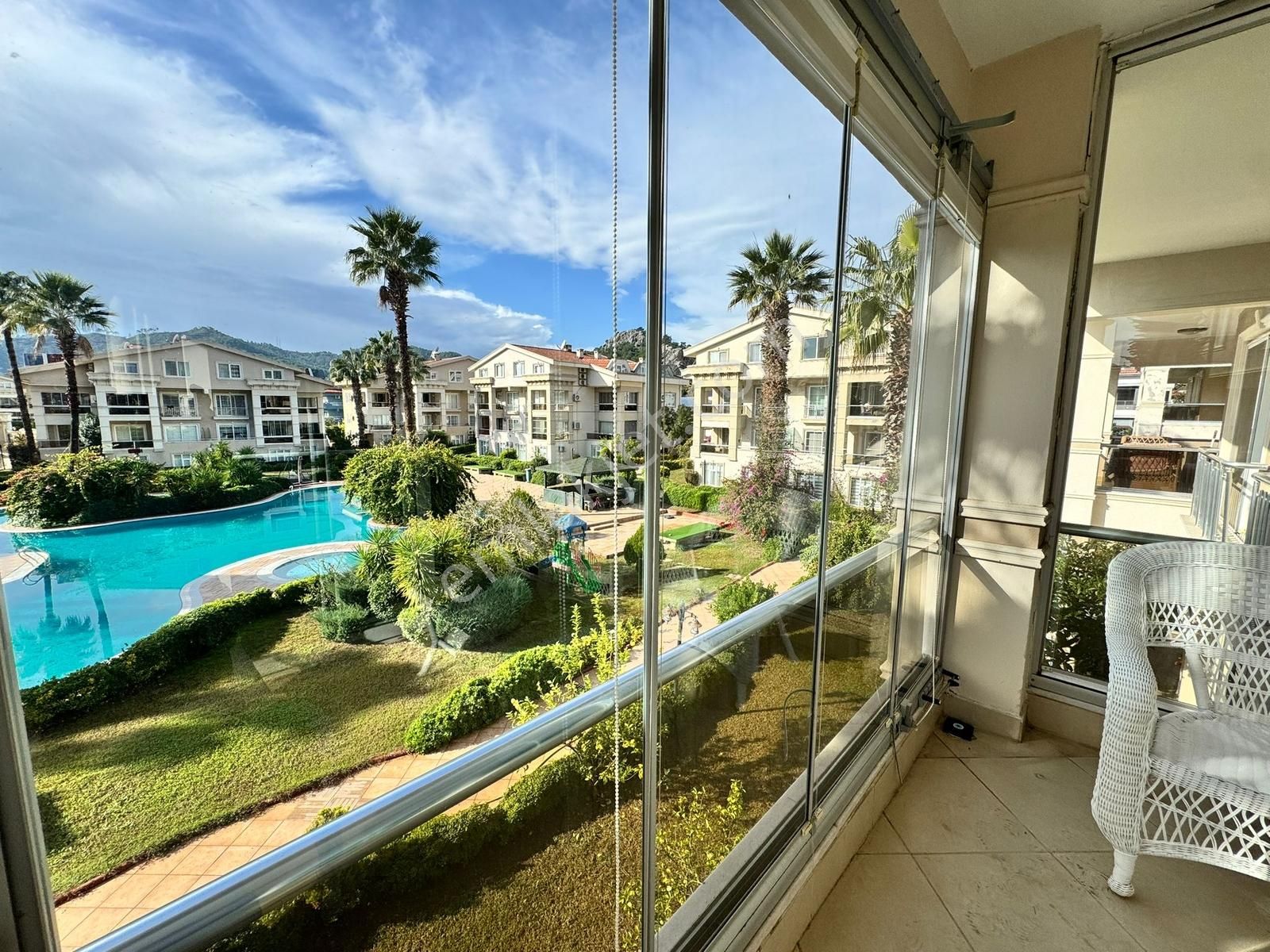 Elit Sitede,havuzlu Güvenlikli Eşyalı Şık Daire - Görsel 14