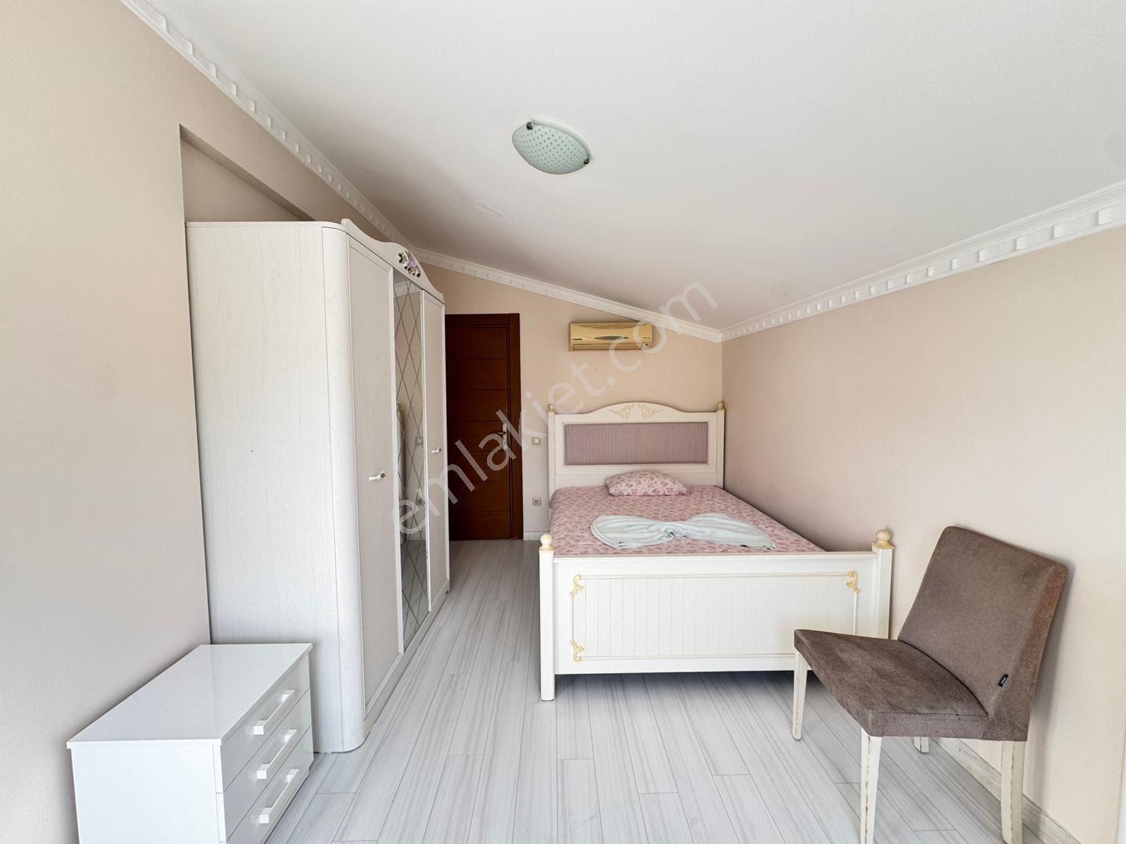 Elit Sitede,havuzlu Güvenlikli Eşyalı Şık Daire - Görsel 8
