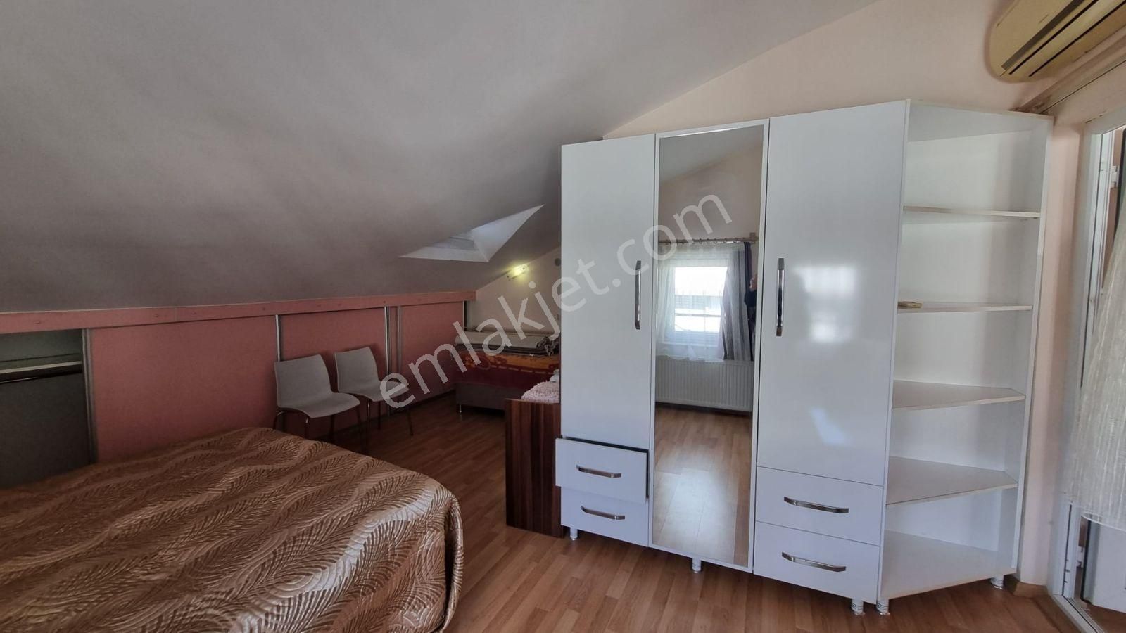 Antalya Konyaaltı Hurma Bölgesinde Eşyalı 1+1 Çatı Katı - Görsel 10