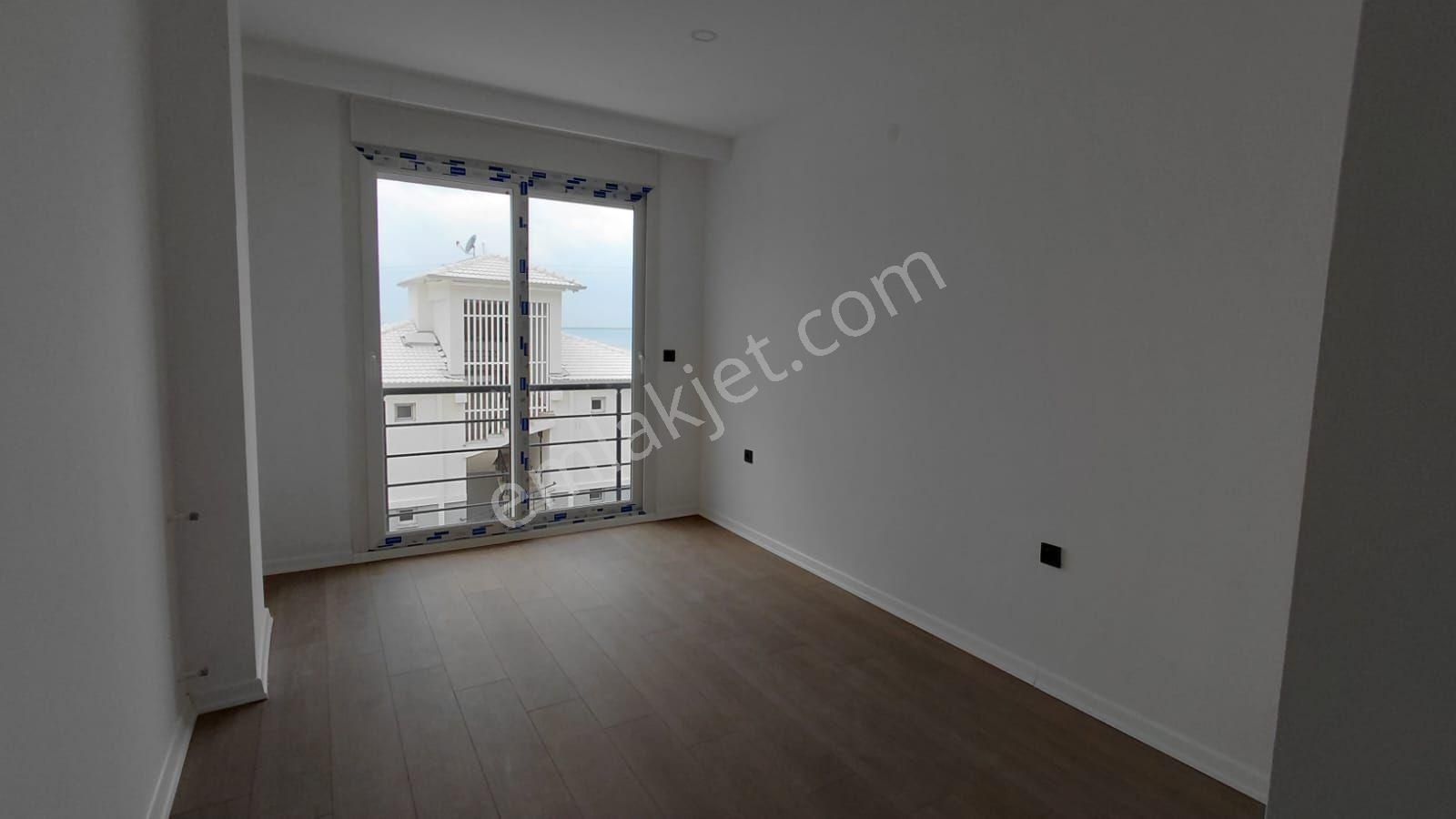 Akbükte Harıka Deniz Manzaralı 2+1 - Görsel 26