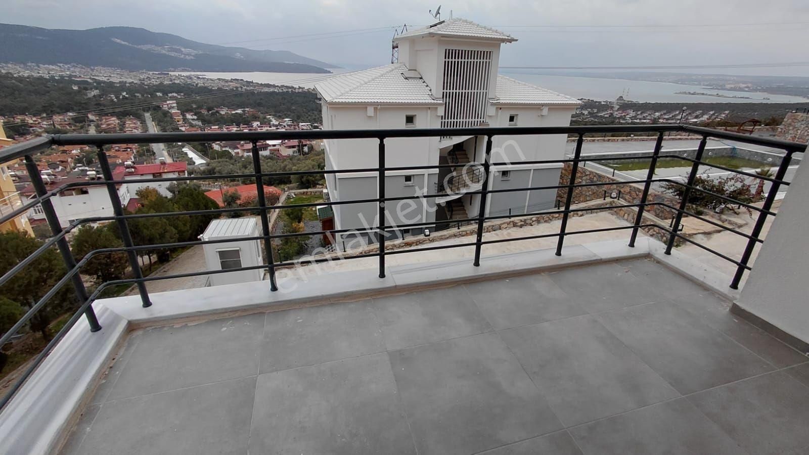 Akbükte Harıka Deniz Manzaralı 2+1 - Görsel 22