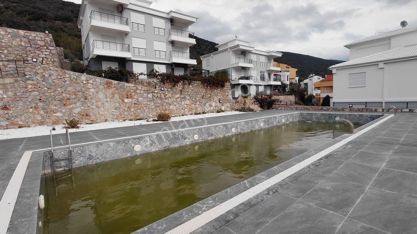 Akbükte Harıka Deniz Manzaralı 2+1 - Görsel 6