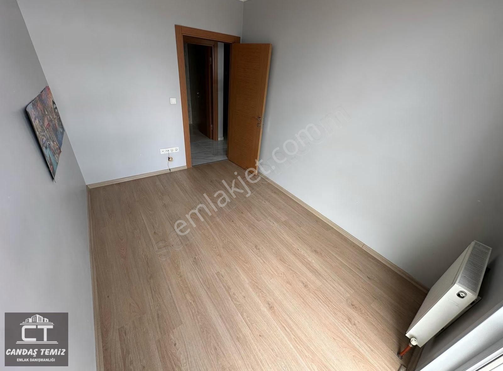 Ct Emlak/anadolu Adliyesinin Tam Karşısında Satılk/2+1/tek Yetki - Görsel 5