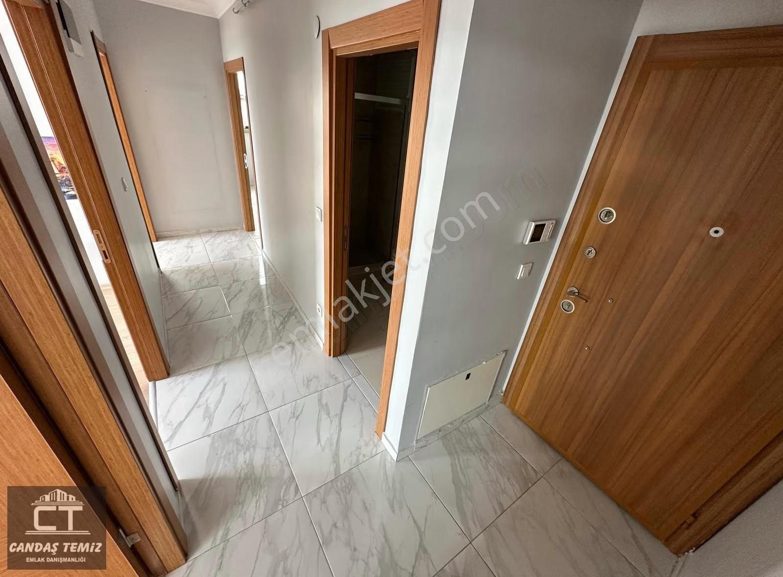 Ct Emlak/anadolu Adliyesinin Tam Karşısında Satılk/2+1/tek Yetki - Görsel 18