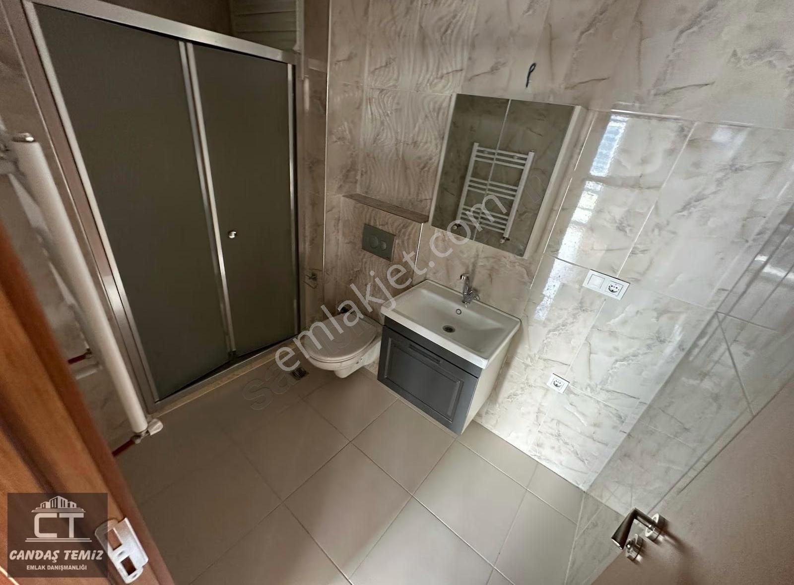 Ct Emlak/anadolu Adliyesinin Tam Karşısında Satılk/2+1/tek Yetki - Görsel 25