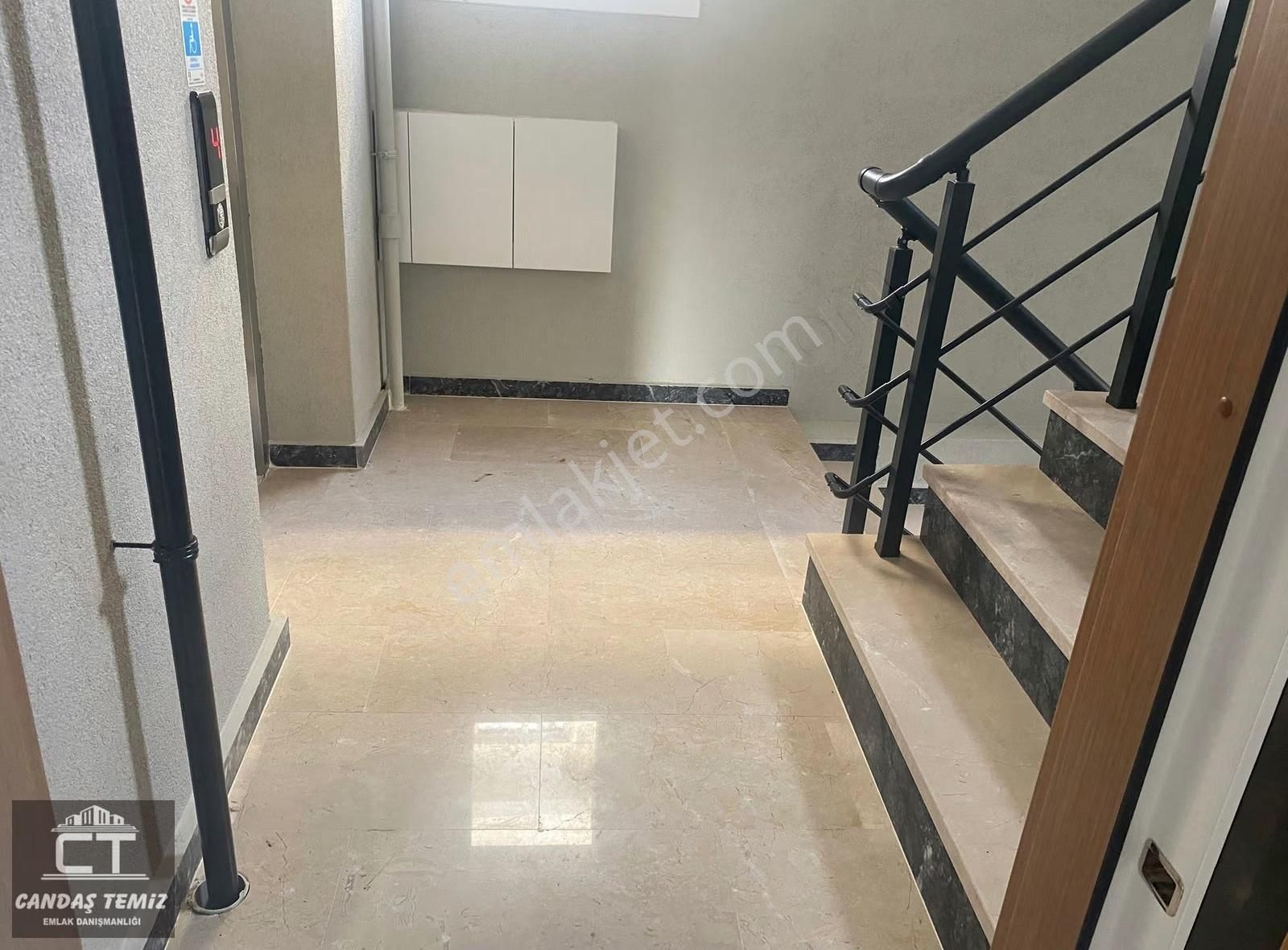 Atalar'da Tapu Masrafsız Ebeveyn Banyolu Satılık 3+1 Daire - Görsel 3