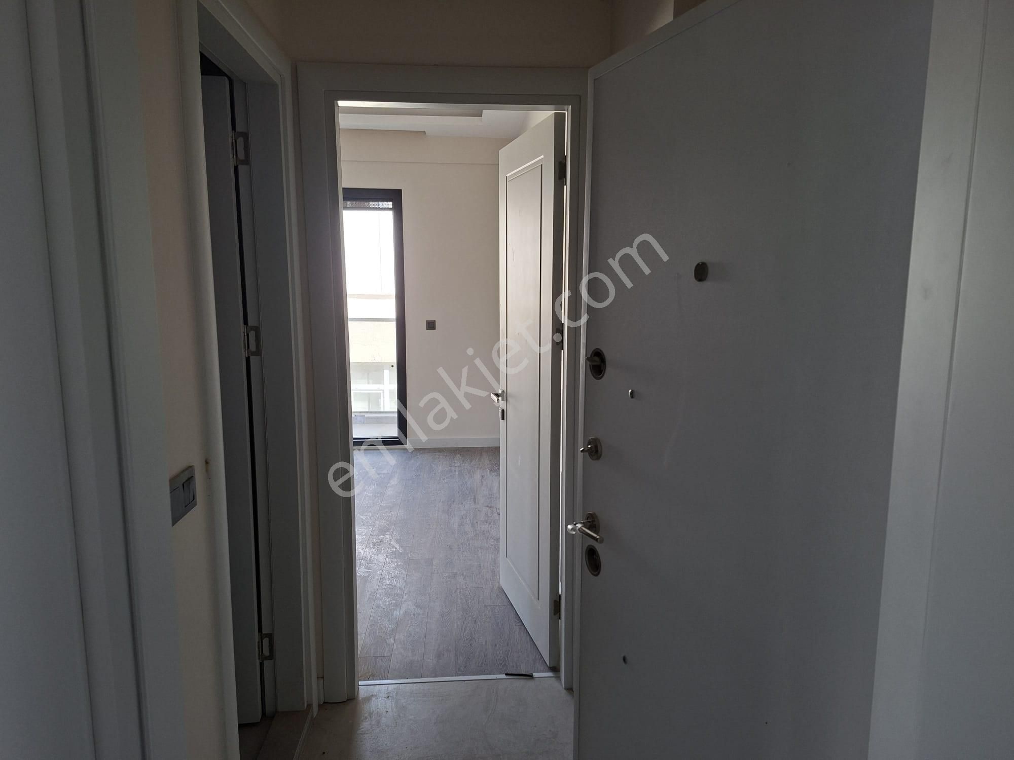 Güneş'ten Şirinyer Metro Yanı 1+1 50m 3. Kat Balkon Asansör - Görsel 30