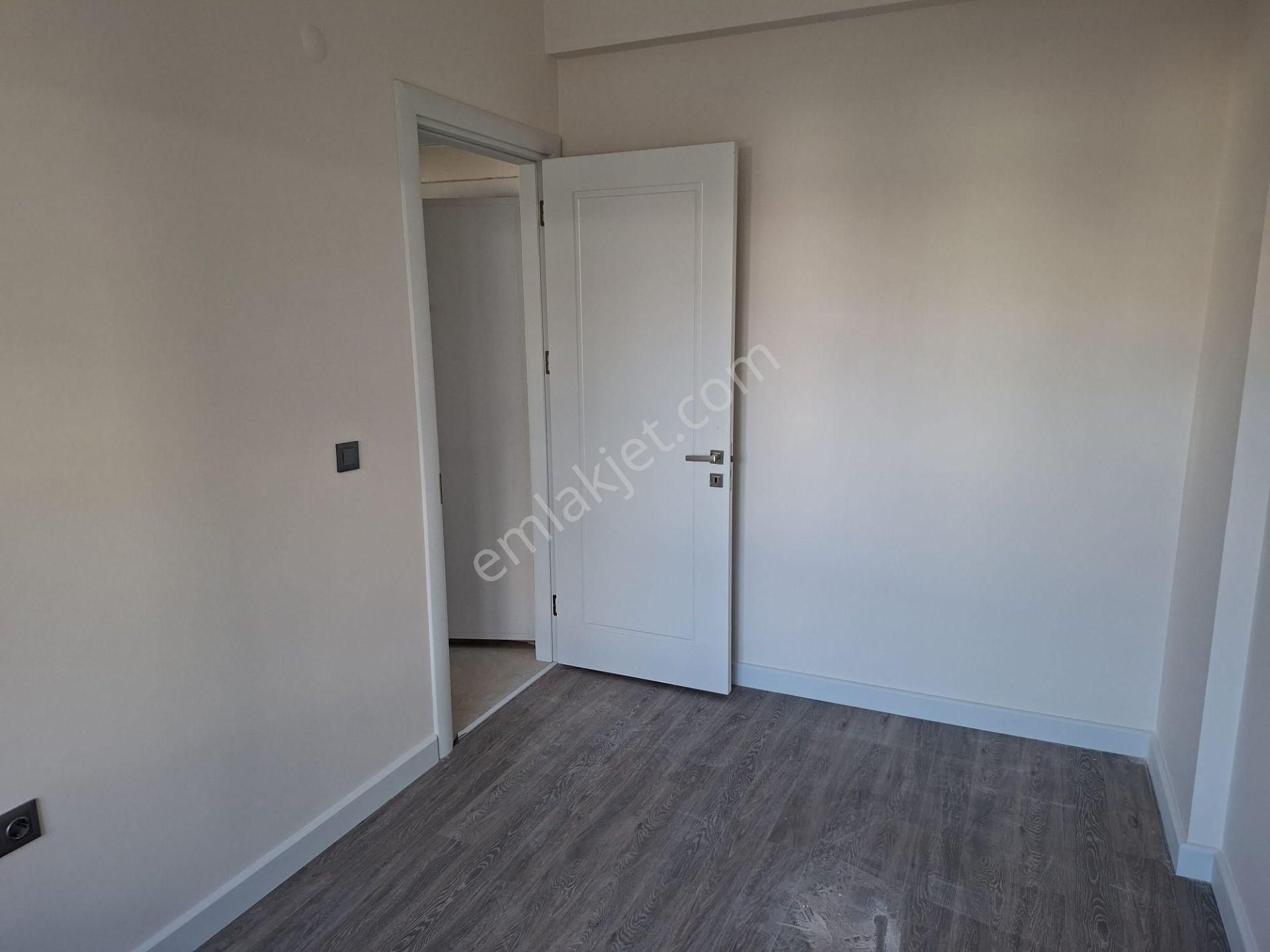 Güneş'ten Şirinyer Metro Yanı 1+1 50m 3. Kat Balkon Asansör - Görsel 31