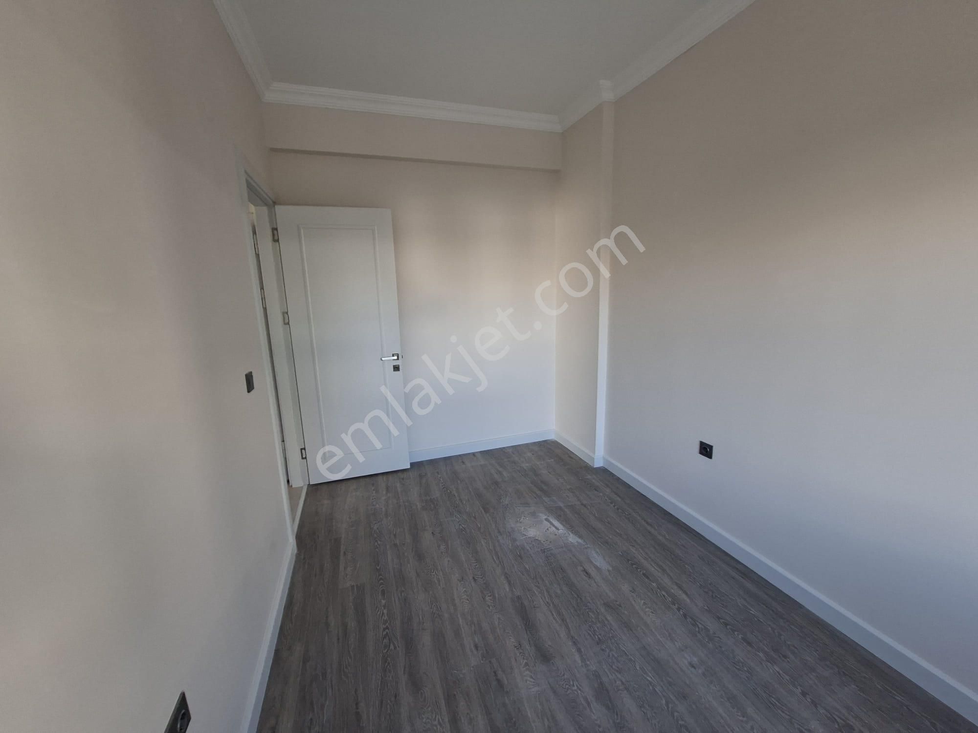 Güneş'ten Şirinyer Metro Yanı 1+1 50m 3. Kat Balkon Asansör - Görsel 33