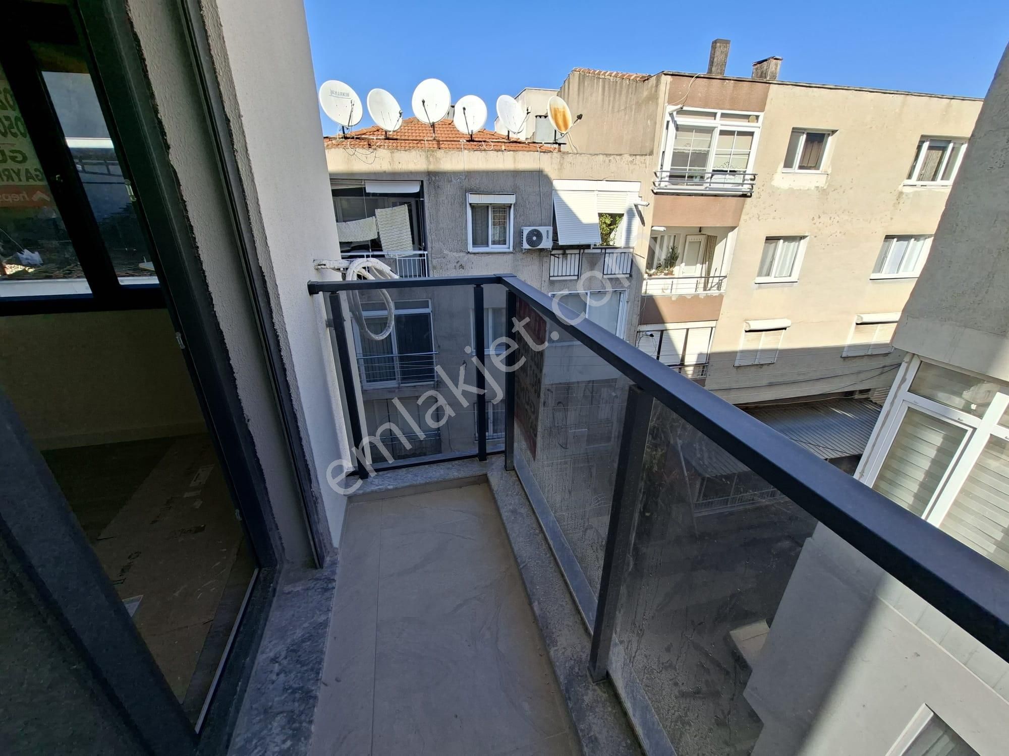 Güneş'ten Şirinyer Metro Yanı 1+1 50m 3. Kat Balkon Asansör - Görsel 9