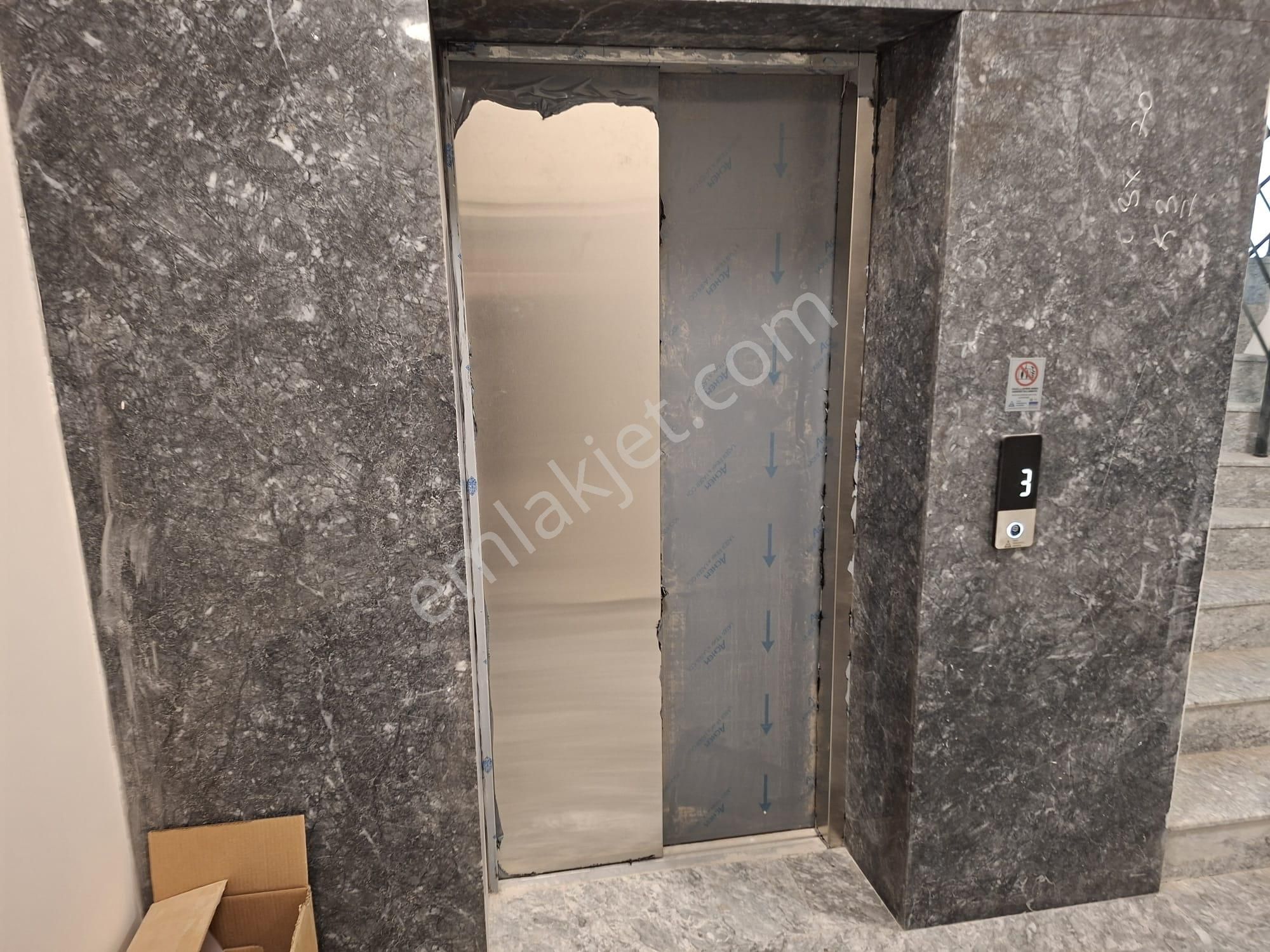 Güneş'ten Şirinyer Metro Yanı 1+1 50m 3. Kat Balkon Asansör - Görsel 8