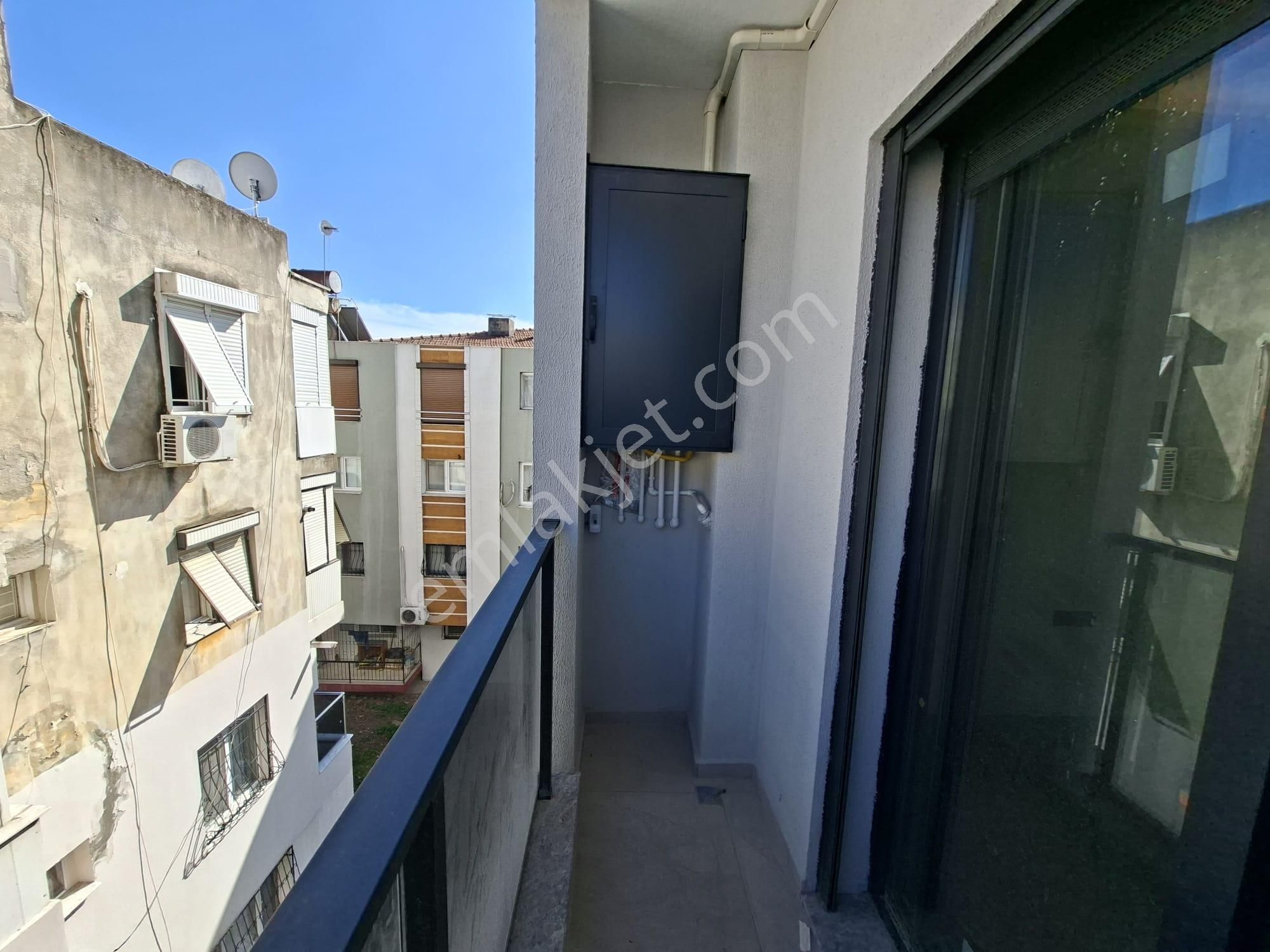 Güneş'ten Şirinyer Metro Yanı 1+1 50m 3. Kat Balkon Asansör - Görsel 10