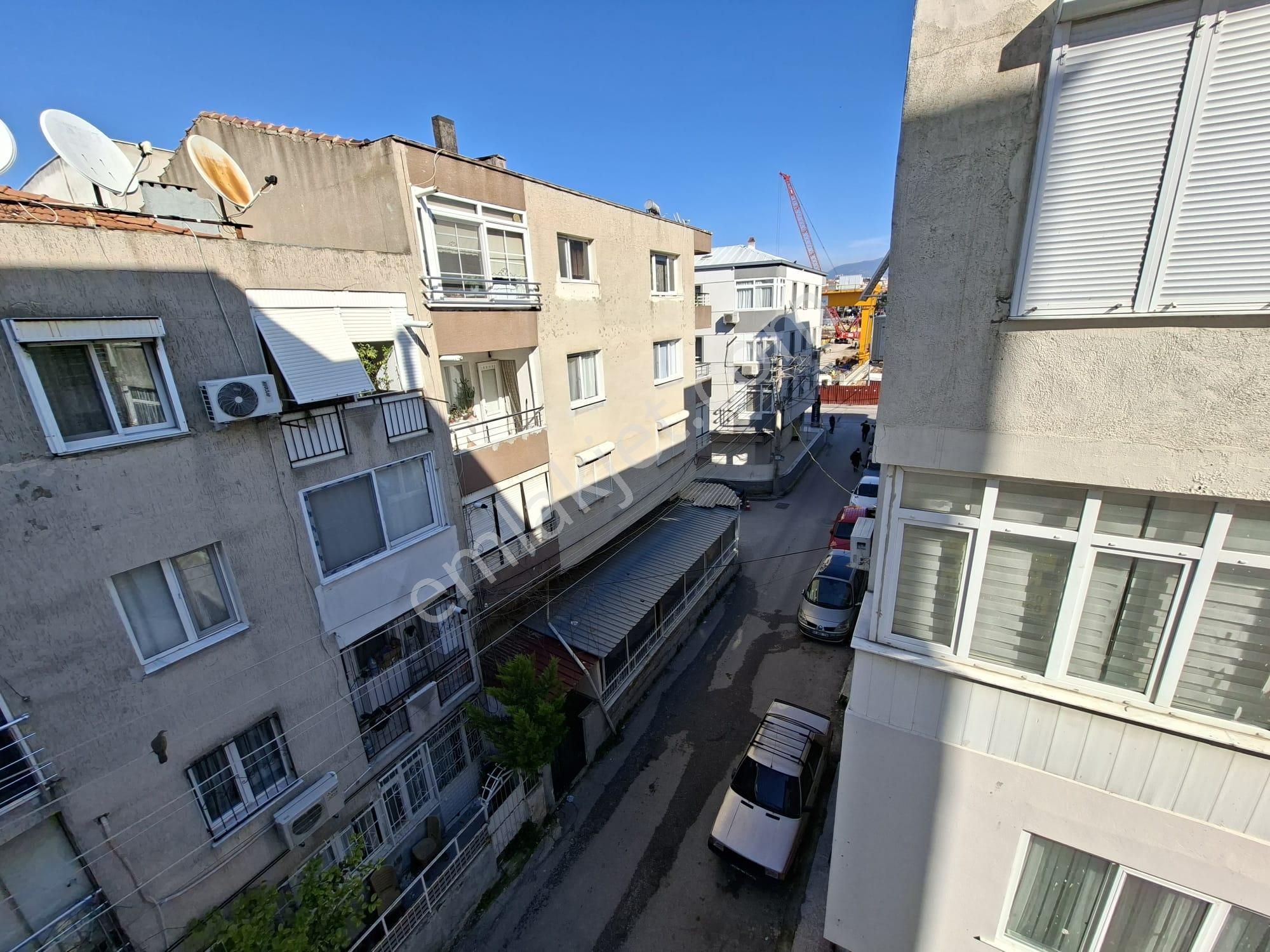 Güneş'ten Şirinyer Metro Yanı 1+1 50m 3. Kat Balkon Asansör - Görsel 17