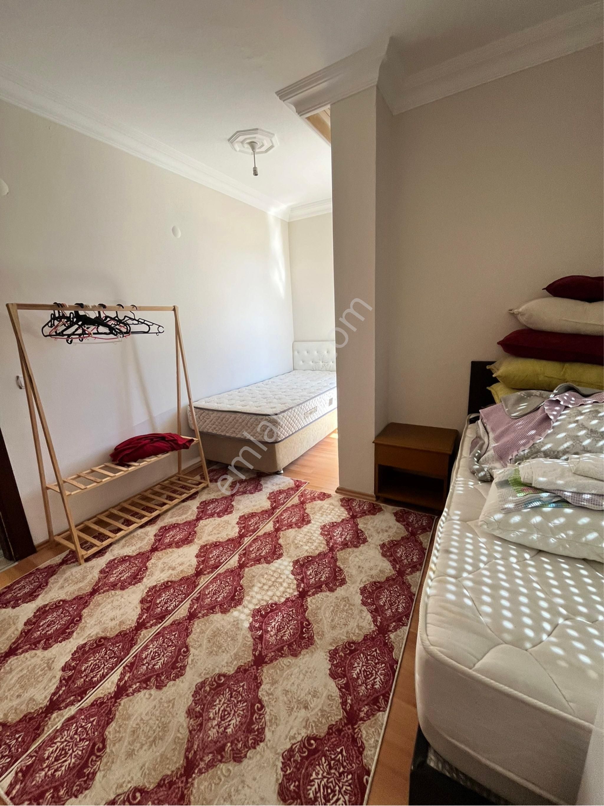 Ahatlı Da 2+1 Eşyalı Arakatta Köşe Başı Kiralık Daire - Görsel 2