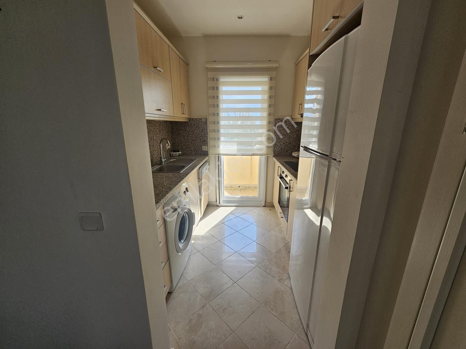 Kuşadası Golf Resort'te Satılık 2+1 Deniz Manzaralı Daire - Görsel 2