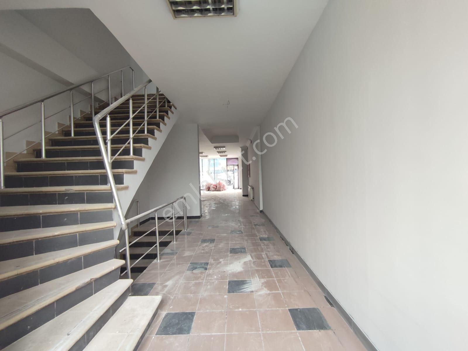 Osmangazi Kent Meydanı'nda Satılık Dubleks Dükkan - 190m² - Görsel 20