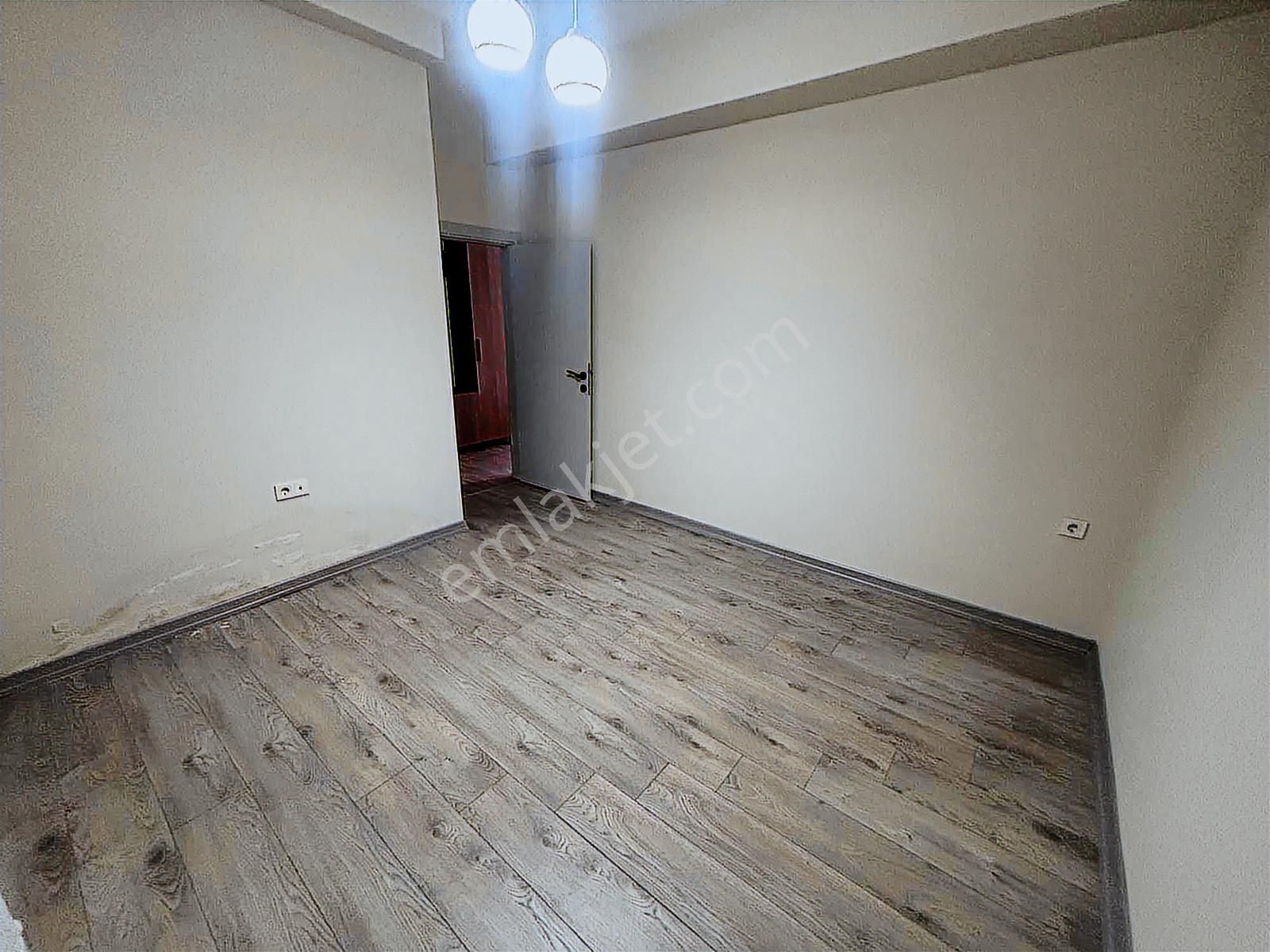 F-l Emlaktan Emaar Avm Libadiye Yakını Geniş 1+1 Yeni Bina - Görsel 26
