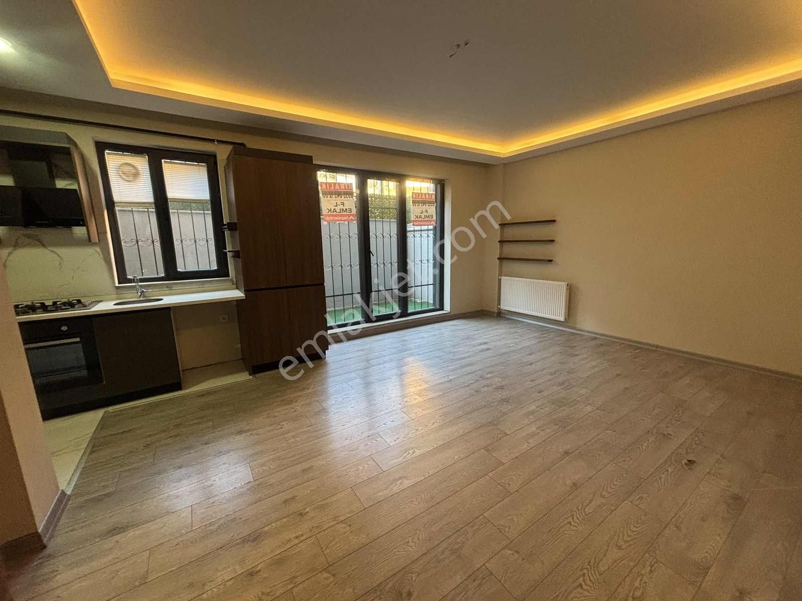 F-l Emlaktan Emaar Avm Libadiye Yakını Geniş 1+1 Yeni Bina