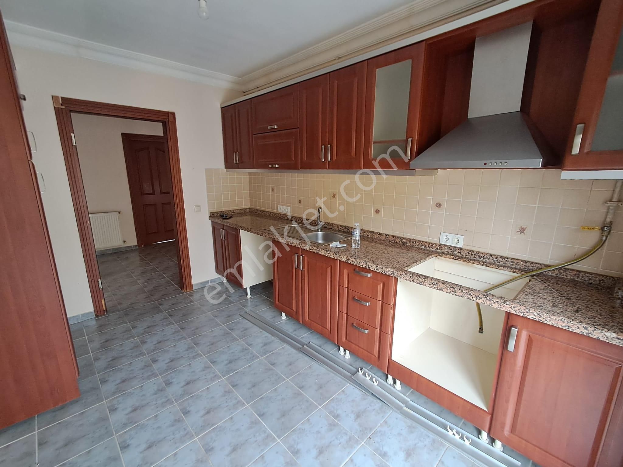 Ataşehir K.bakkalköyde İskanlı,hemen Oturabileceğiniz 3+1 Daire - Görsel 8