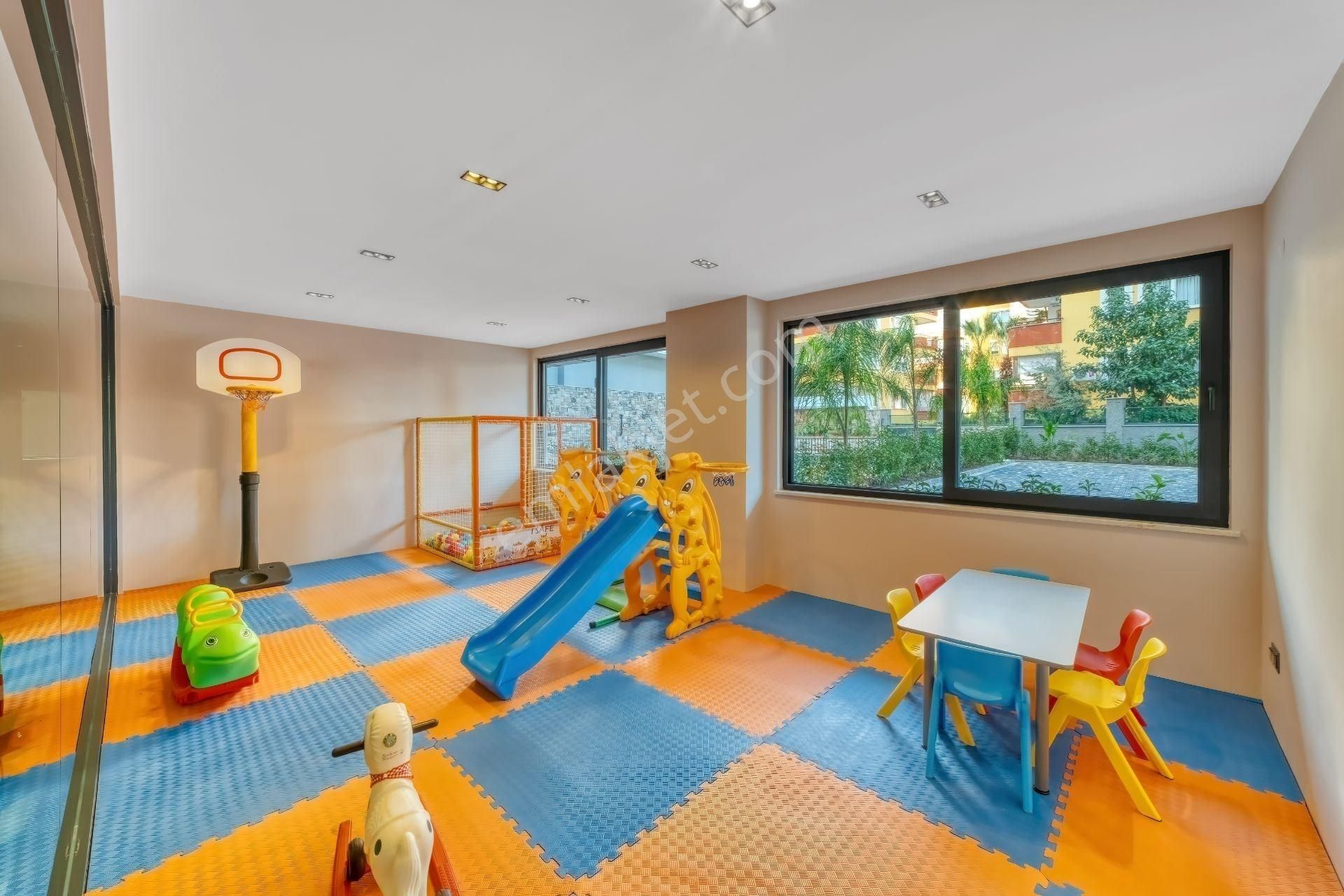 Alanya Merkez Güllerpınarı’nda Sosyal Alanlı Sitede 2+1 Satılık Daire - Görsel 34