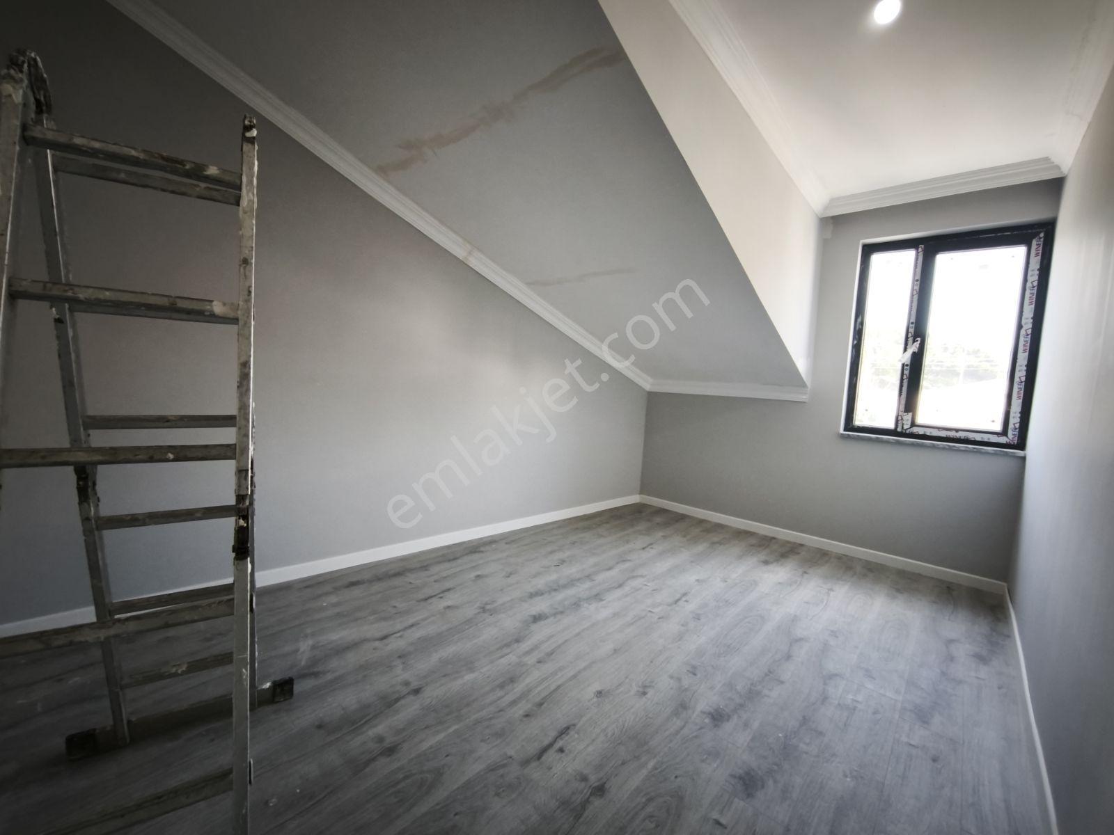 İzmit Kocatepede Satılık 3+1 Ön Cephe Çatı Dubleks 130 M² - Görsel 25