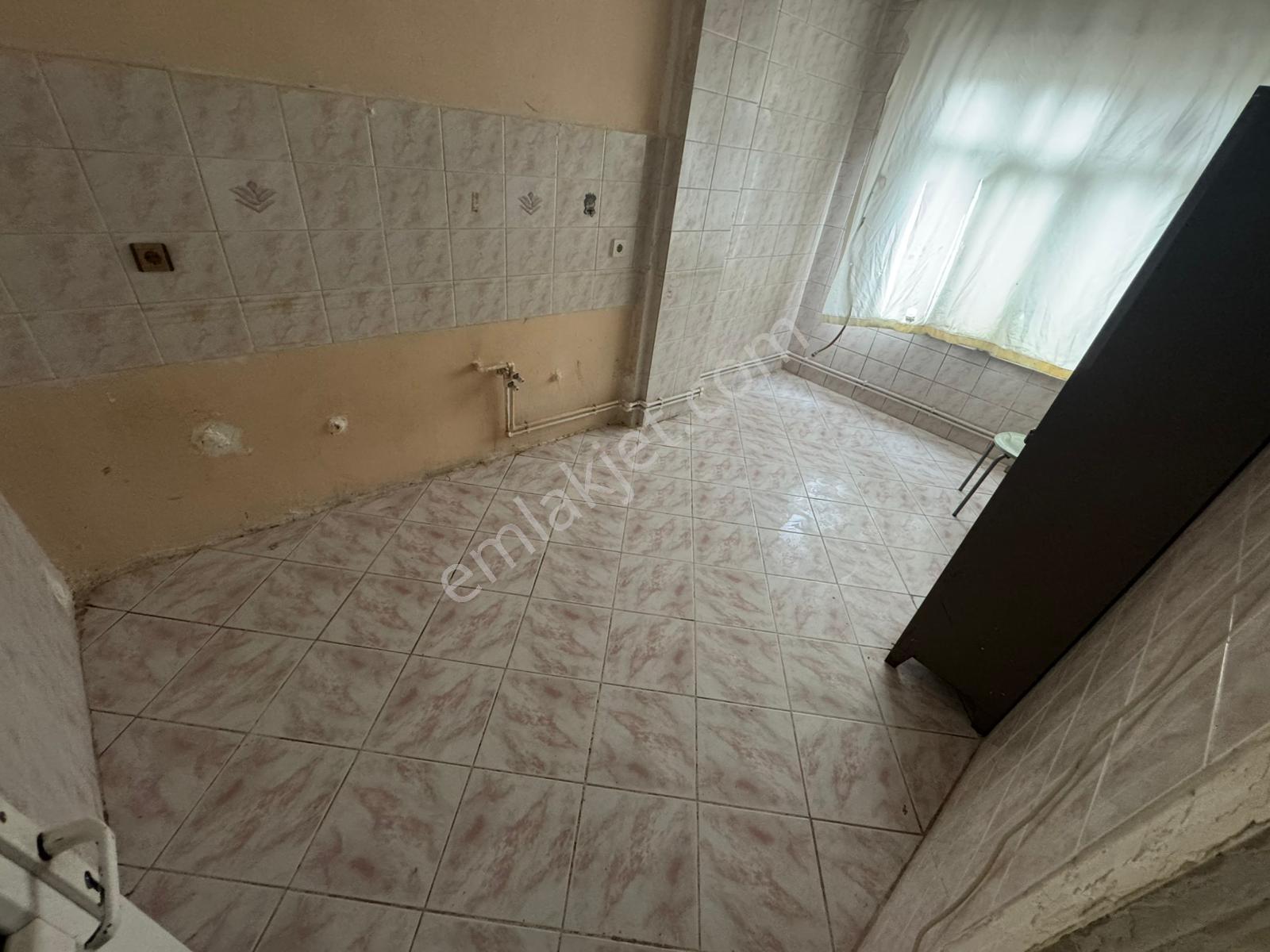Gebze İstasyon Mah'de Arakat Geniş 2+1 Daire - Görsel 20