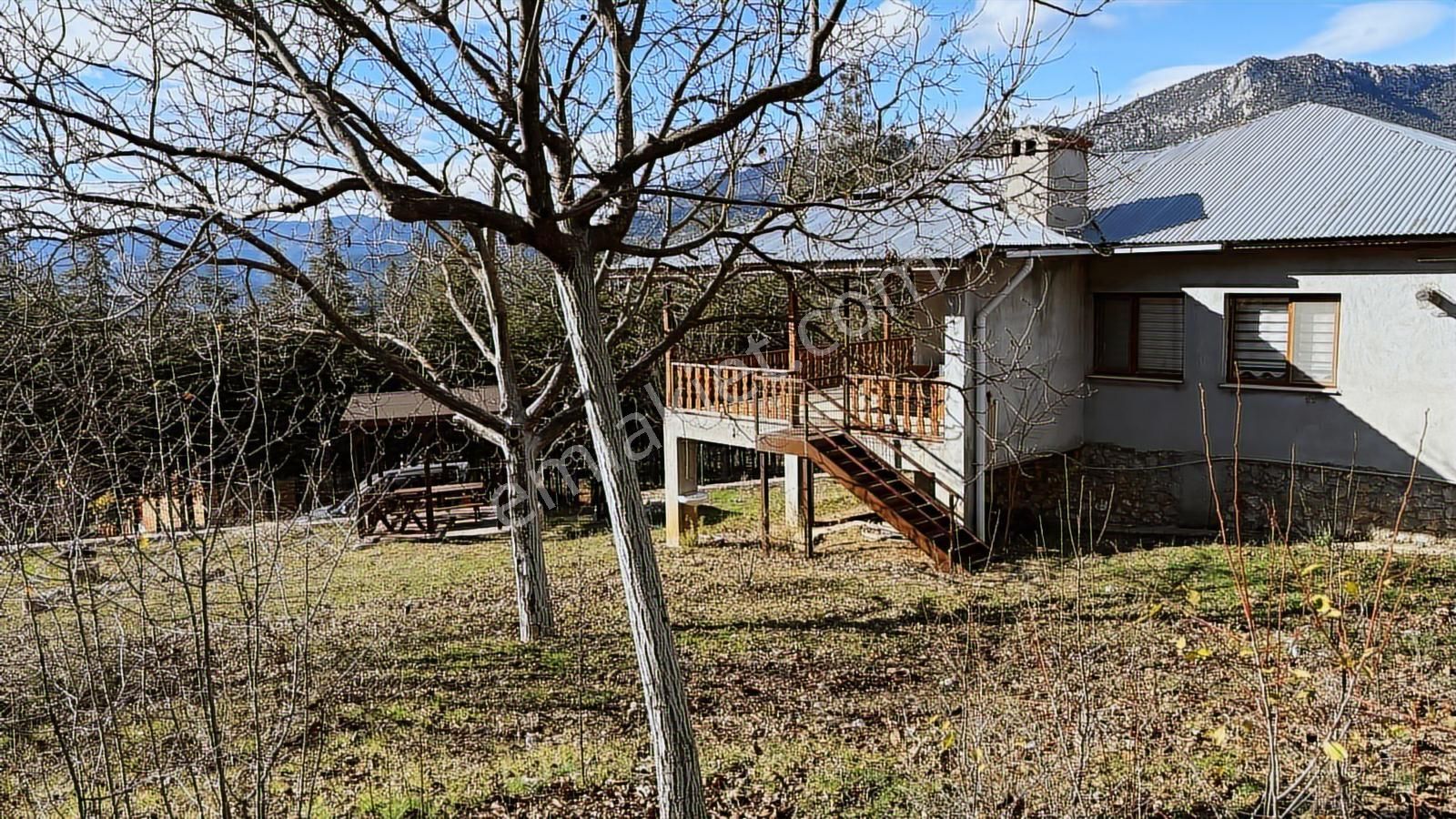 Yiğithan Gayrimenkul Dan Satılık Yayla Evi Ve Arsası - Görsel 2