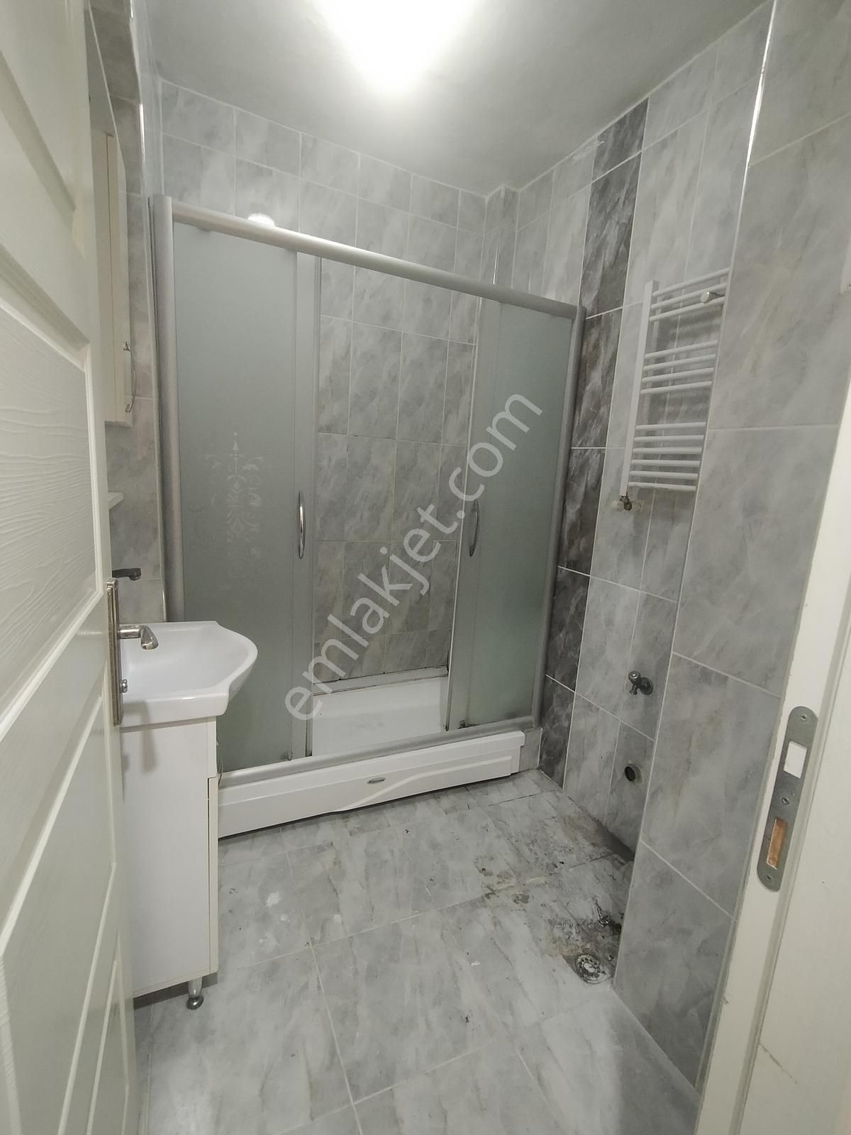 Rami Yenimahalle'de 2+1 Öncephe Balkonlu - Görsel 12